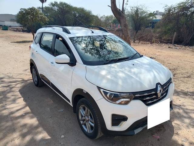 https://images10.gaadi.com/usedcar_image/4558611/original/processed_fd92e3909ff80184cea72aed3c2a1d0c.jpg?imwidth=6400