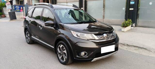 https://images10.gaadi.com/usedcar_image/4558659/original/processed_1e218477aeabb542a88d54031d7a79d6.jpg?imwidth=6400
