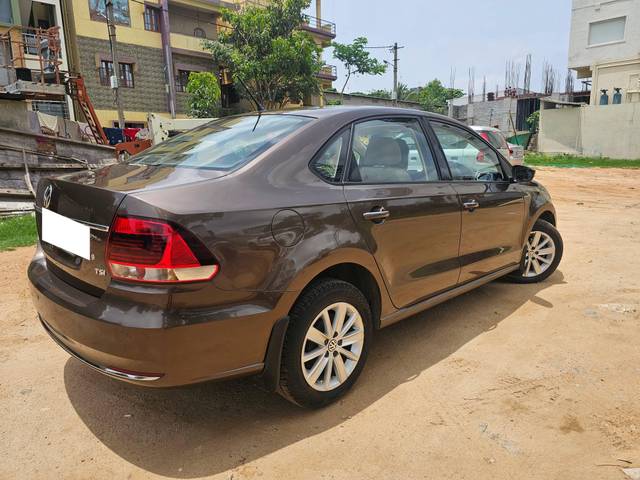 https://images10.gaadi.com/usedcar_image/4558685/original/processed_fe9a14ff206a63234ec47df74e148ca6.jpg?imwidth=6402