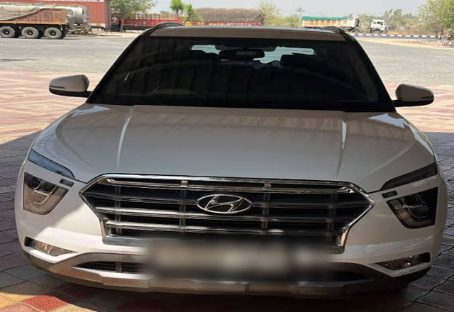 https://images10.gaadi.com/usedcar_image/4558701/original/9d55dbc5-3021-4672-94b7-f90c903dba70.?imwidth=6400