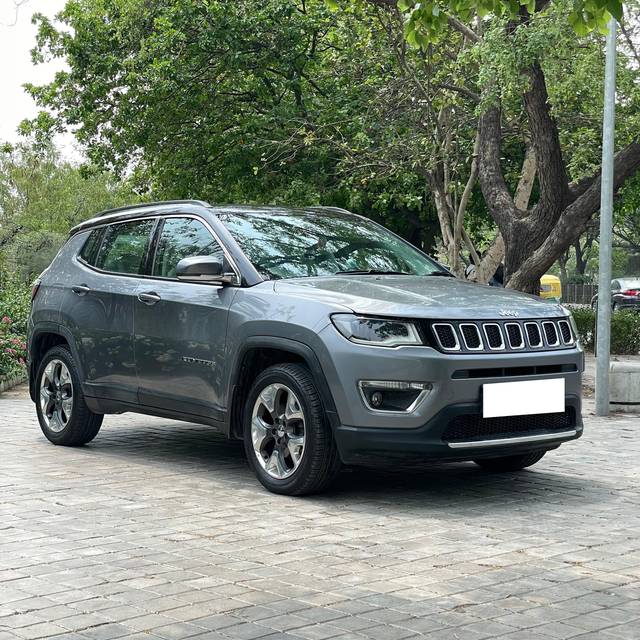 https://images10.gaadi.com/usedcar_image/4558704/original/processed_57d39913fa1c08a1184365794def7a67.jpg?imwidth=6400
