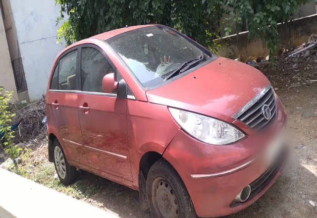https://images10.gaadi.com/usedcar_image/4558747/original/74dadca6-d4b2-4044-9df7-ec5dd93f94ab.?imwidth=6400