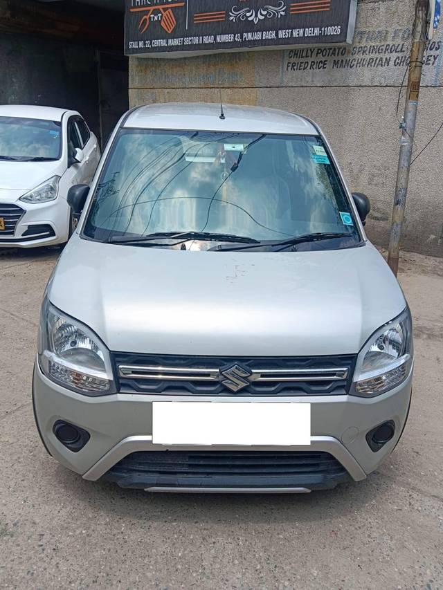 https://images10.gaadi.com/usedcar_image/4558766/original/processed_60ca07c1458b4d075a136103c40bf54c.jpeg?imwidth=6402