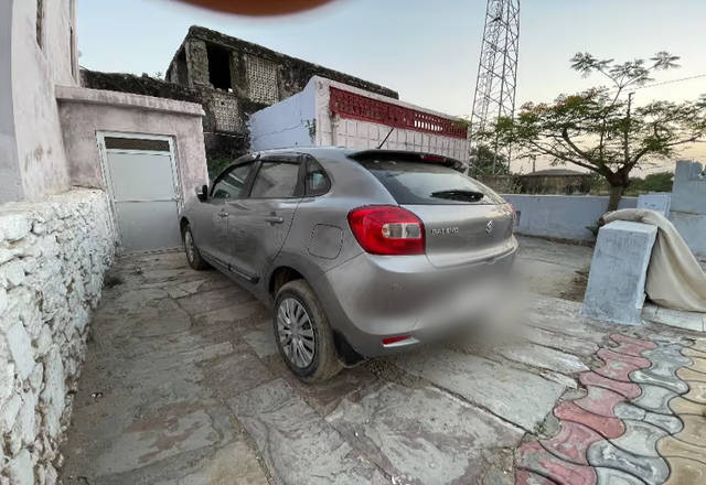 https://images10.gaadi.com/usedcar_image/4558770/original/ff9dcb7d-5497-44be-b73d-4e13f394bc2f.?imwidth=6400
