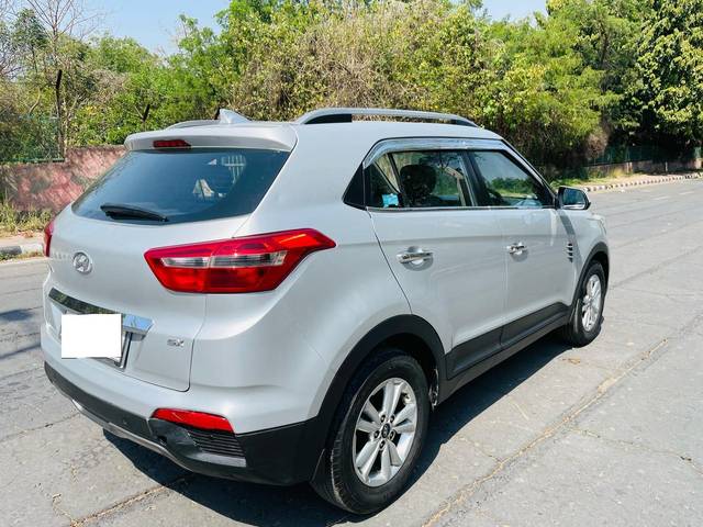https://images10.gaadi.com/usedcar_image/4558797/original/processed_8fbc1b51bc5078ce90f0852a359fb3b7.jpg?imwidth=6401
