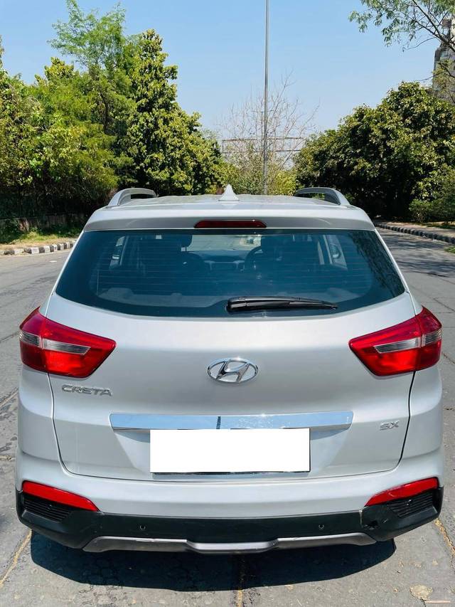 https://images10.gaadi.com/usedcar_image/4558797/original/processed_92c61870b39728d58fe50c50179d04db.jpg?imwidth=6402