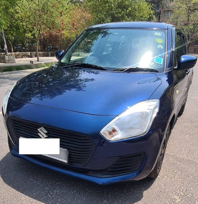 https://images10.gaadi.com/usedcar_image/4558809/original/processed_97f8e1219330dbe7f927063106dd35e3.jpg?imwidth=6402