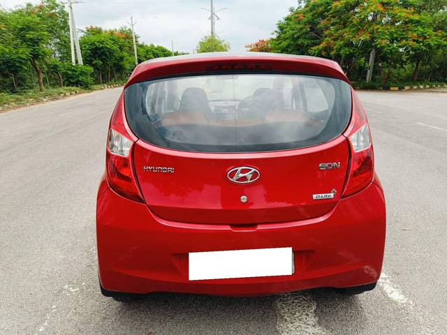 https://images10.gaadi.com/usedcar_image/4558818/original/processed_a354440faeda1a599c33a610d3187190.jpg?imwidth=6402