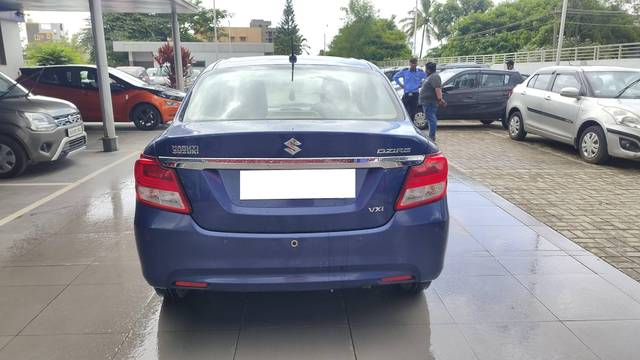 https://images10.gaadi.com/usedcar_image/4558820/original/processed_4f08656dabd11d7c24b0b41b35567941.jpg?imwidth=6402