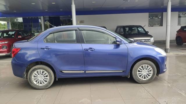 https://images10.gaadi.com/usedcar_image/4558820/original/processed_503d1f79a78cc6b10e3bb7da953aecfd.jpg?imwidth=6401