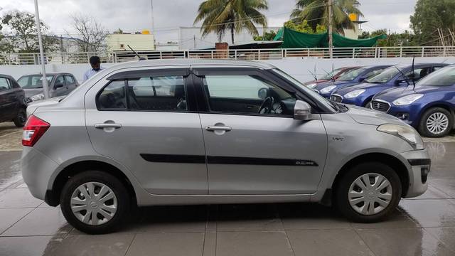 https://images10.gaadi.com/usedcar_image/4558831/original/processed_c2fea38b157f78e2337c0007b1737571.jpg?imwidth=6401