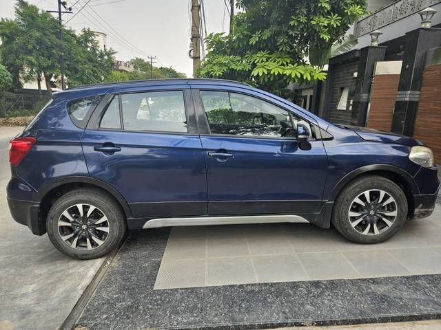 https://images10.gaadi.com/usedcar_image/4558855/original/processed_c037f5cc35008c48baced3d9456e70ff.jpg?imwidth=6401