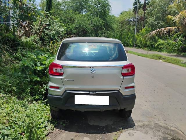 https://images10.gaadi.com/usedcar_image/4558887/original/processed_c30316c40eed0df5b12b382f601360a4.jpg?imwidth=6402