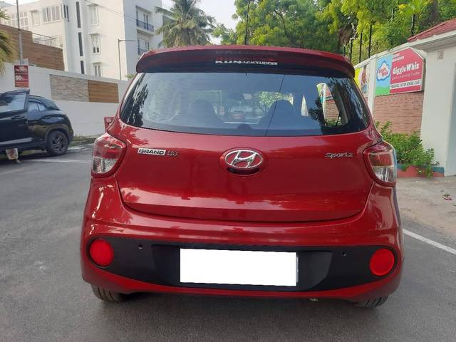 https://images10.gaadi.com/usedcar_image/4558905/original/processed_860e09ded59cb1b805585a5f10581141.jpg?imwidth=6401