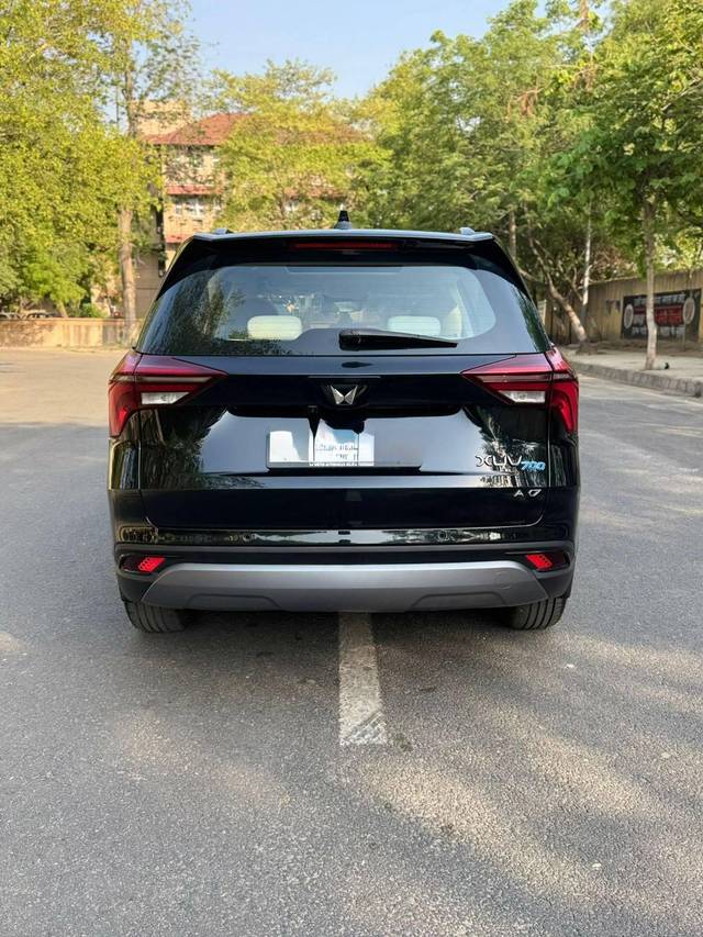 https://images10.gaadi.com/usedcar_image/4558914/original/processed_45638392c2e4dcdf9f702c48cdaacce1.jpg?imwidth=6401