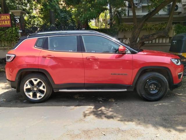 https://images10.gaadi.com/usedcar_image/4558921/original/processed_f6e9becf5783432fd6593b4e250c4543.jpg?imwidth=6401