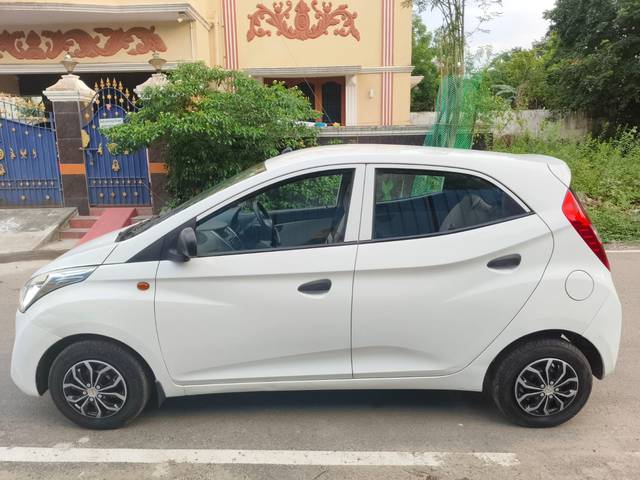 https://images10.gaadi.com/usedcar_image/4558944/original/0e13d5df59a2c98ca6ec513683bea489.jpg?imwidth=6402