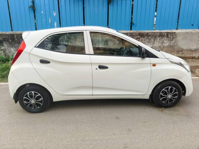 https://images10.gaadi.com/usedcar_image/4558944/original/6b37d7f0c2e17e2bff9a543afd14f7fb.jpg?imwidth=6401