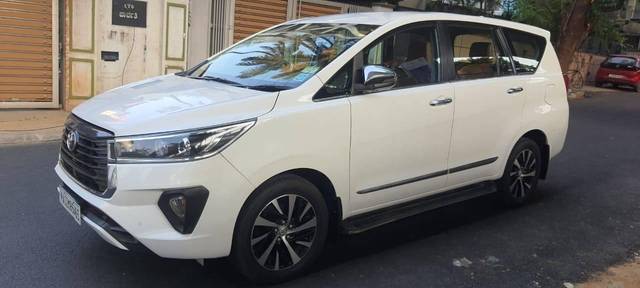 https://images10.gaadi.com/usedcar_image/4558955/original/processed_36daa1bb5f088667918f7d07bc6cd890.jpg?imwidth=6400