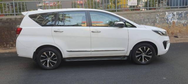 https://images10.gaadi.com/usedcar_image/4558955/original/processed_c402e9f422a5844b0c840c6a2c6dcff9.jpg?imwidth=6401