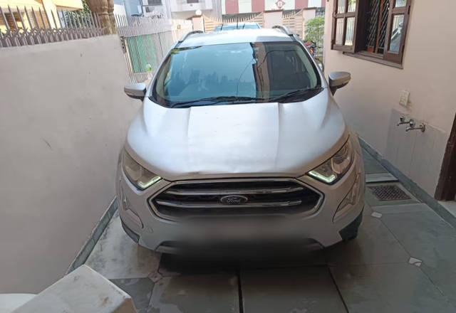 https://images10.gaadi.com/usedcar_image/4558978/original/8ea1b025-5d88-4e73-b648-c49429a8aa95.?imwidth=6401
