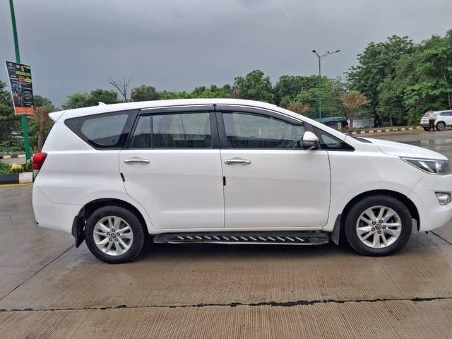 https://images10.gaadi.com/usedcar_image/4559024/original/processed_0adb9fa46cf82aca045ac734349e1662.jpg?imwidth=6401