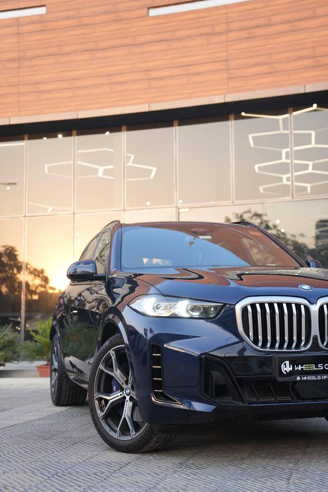 https://images10.gaadi.com/usedcar_image/4559030/original/processed_83e04303ca5048b23e0a3d2470fa6cfd.jpg?imwidth=6400