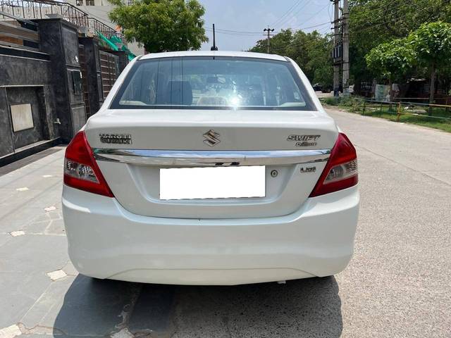 https://images10.gaadi.com/usedcar_image/4559032/original/processed_879d02da5fe3933ad64f3c217e7a1e3b.jpg?imwidth=6402