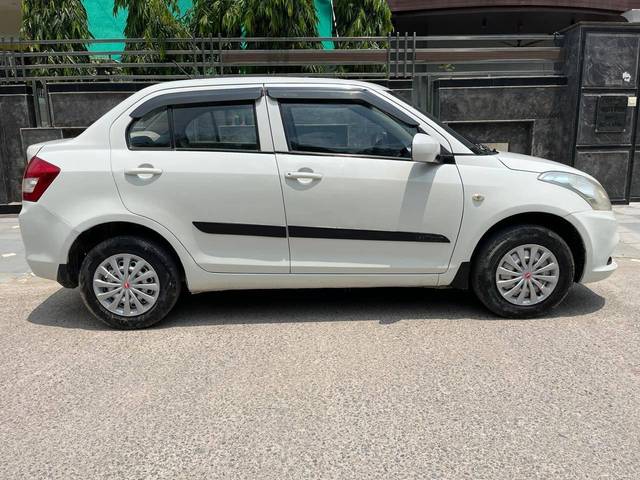 https://images10.gaadi.com/usedcar_image/4559032/original/processed_be5ee08f579bc35486c6a396f34dd633.jpg?imwidth=6401