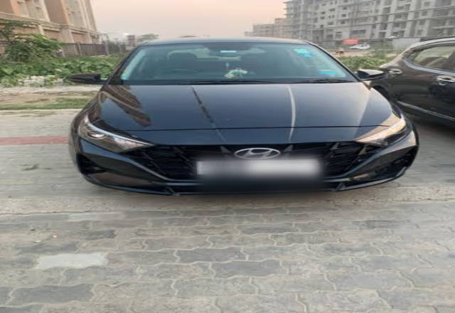 https://images10.gaadi.com/usedcar_image/4559035/original/bfb6c7b4-1d9d-4055-9e63-b9afddc884b6.?imwidth=6400