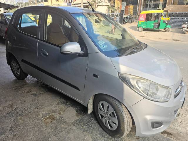 https://images10.gaadi.com/usedcar_image/4559036/original/processed_2ebec9f46732552dde1aacea33ec13a6.jpg?imwidth=6400