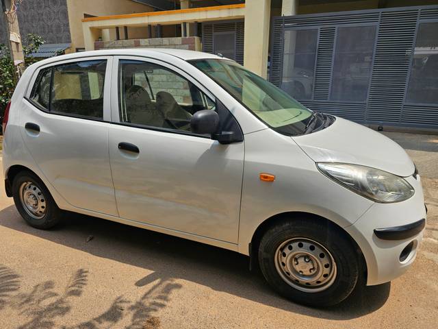 https://images10.gaadi.com/usedcar_image/4559050/original/d66baf49e015b797d69f2856fd1e874b.jpg?imwidth=6401