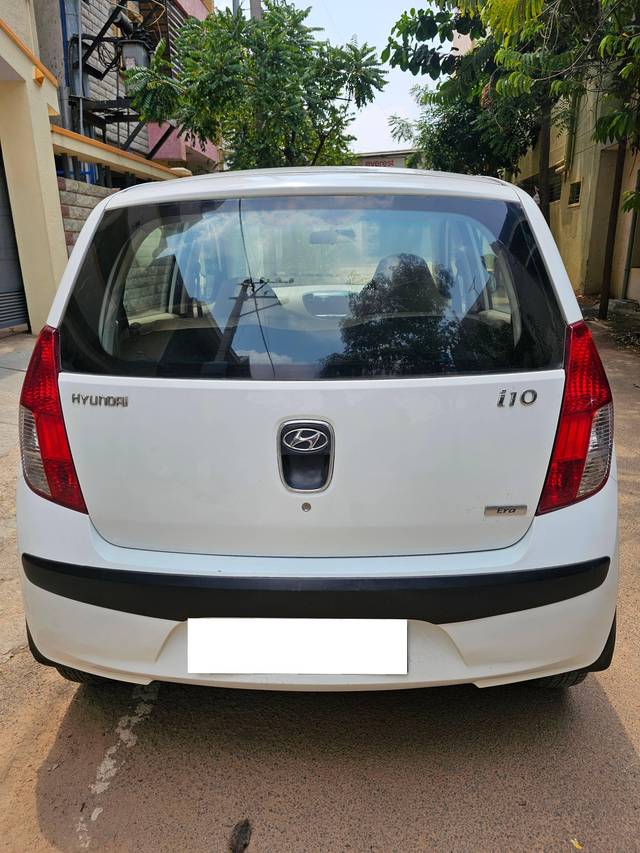 https://images10.gaadi.com/usedcar_image/4559050/original/processed_a6f09a75fc9fbff28dd3790482e080c5.jpg?imwidth=6402