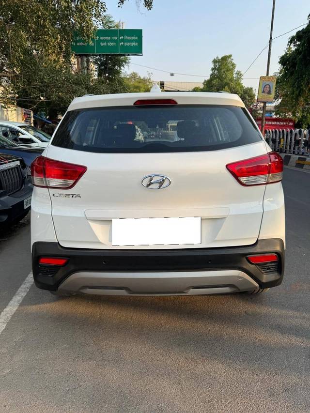 https://images10.gaadi.com/usedcar_image/4559054/original/processed_2128d2f2d8a5b394462113128bf70500.jpg?imwidth=6401
