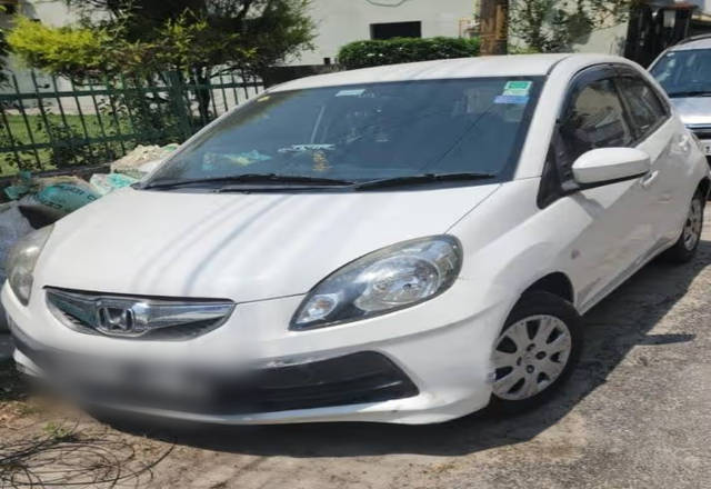 https://images10.gaadi.com/usedcar_image/4559062/original/58cc34c8-cb6e-4d8e-9bb8-b4d7c9c28ff5.?imwidth=6400