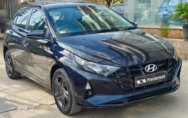 https://images10.gaadi.com/usedcar_image/4559073/original/processed_02925af26f5f180a03060e40dfc46770.jpeg?imwidth=6400