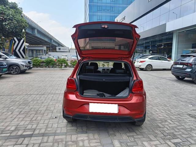 https://images10.gaadi.com/usedcar_image/4559077/original/processed_c0c846708a8a1b9d237e293aad0cc810.jpeg?imwidth=6401