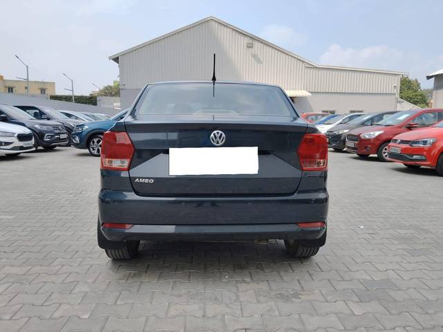 https://images10.gaadi.com/usedcar_image/4559091/original/processed_a59d04f6dd6ffde815694858678ebf9c.jpeg?imwidth=6401