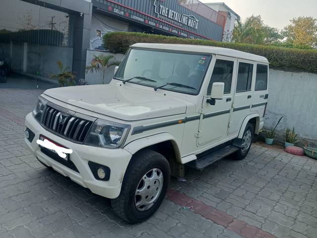 https://images10.gaadi.com/usedcar_image/4559173/original/processed_05cc339ea8100d09bb80cfc8d860fc28.jpg?imwidth=6402
