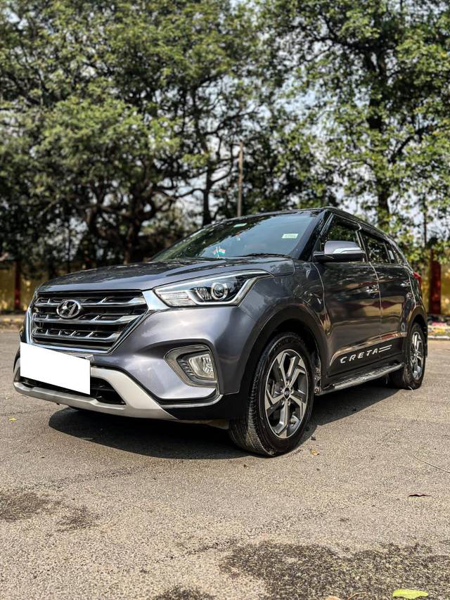 https://images10.gaadi.com/usedcar_image/4559176/original/processed_dbd0d957ad0f2269d5e876460aeebcb7.jpg?imwidth=6402