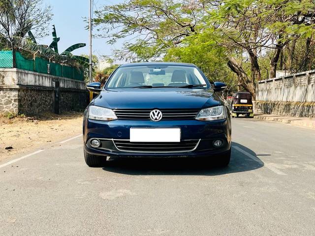 https://images10.gaadi.com/usedcar_image/4559208/original/processed_4486f127-f85d-4e00-b129-5d6051790906.jpg?imwidth=6400