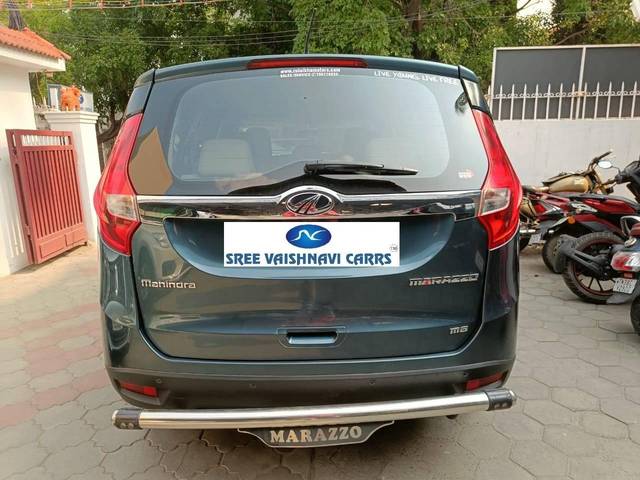 https://images10.gaadi.com/usedcar_image/4559211/original/processed_920d167b1b1e01b8cd31d4a6cf01f051.jpg?imwidth=6401