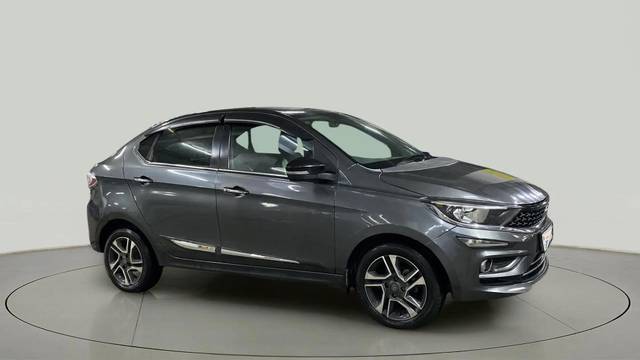 https://images10.gaadi.com/usedcar_image/4559237/original/ccebb6390103c568e2ea36a1e66f5d61.jpg?imwidth=6400