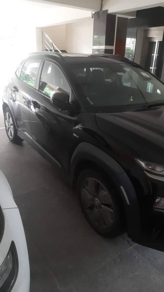 https://images10.gaadi.com/usedcar_image/4559253/original/processed_bec0dd0e-5072-47df-bc62-14620273e287.jpg?imwidth=6401