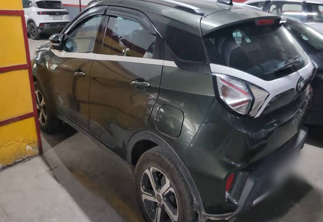 https://images10.gaadi.com/usedcar_image/4559266/original/ccc5c7fd-4c45-414d-a91d-befb4133b12d.?imwidth=6401