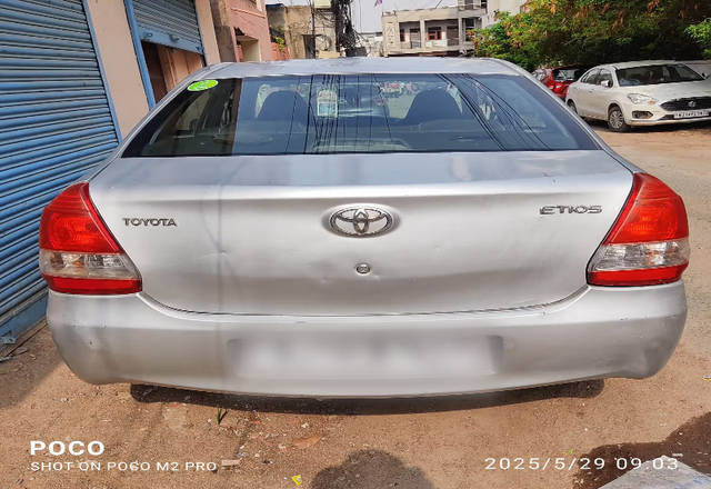 https://images10.gaadi.com/usedcar_image/4559273/original/6829a8c6-5714-4921-a0ec-6d7151dafeac.?imwidth=6401