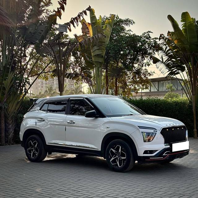 https://images10.gaadi.com/usedcar_image/4559291/original/processed_12fd7884b5cf5851810feadfdccb49f9.jpg?imwidth=6400
