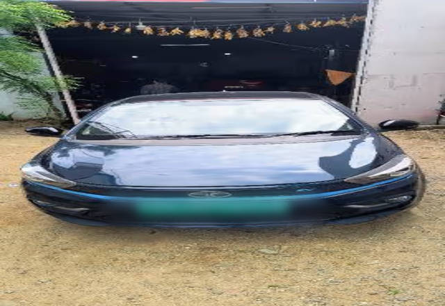 https://images10.gaadi.com/usedcar_image/4559299/original/5e2d6ce7-c797-4e4d-8f09-90e3dd09d22e.?imwidth=6400