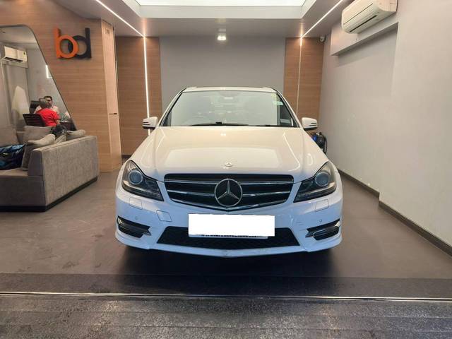 https://images10.gaadi.com/usedcar_image/4559311/original/processed_0403b0414550891cd43df8d6a94a3ba2.jpeg?imwidth=6400