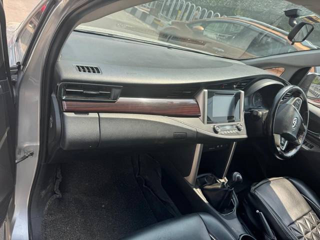 https://images10.gaadi.com/usedcar_image/4559312/original/51cb67e6b950c0a986a2a370d40c4dd5.jpg?imwidth=6402